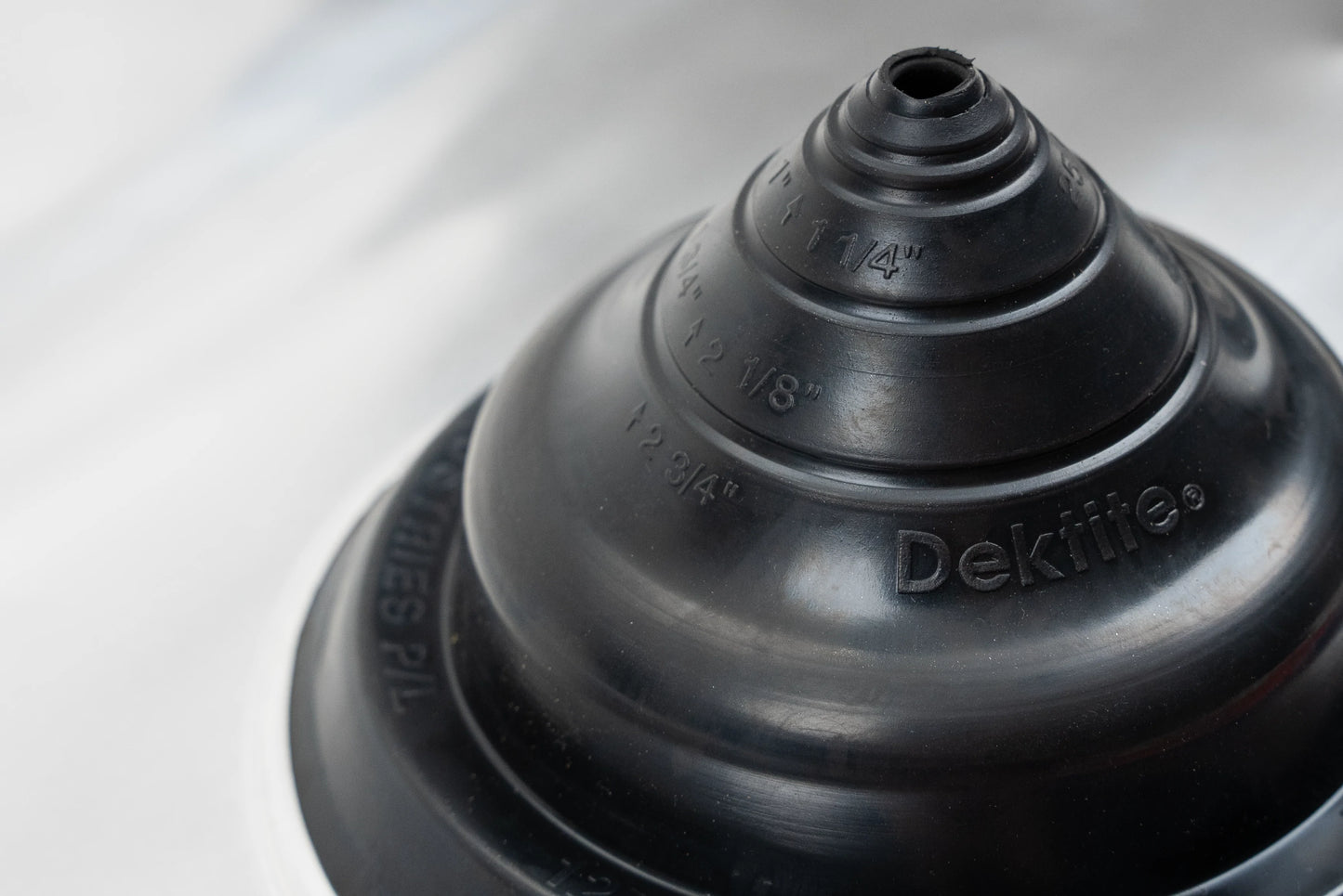 Seldek Aluminium Rubber Roof Flashing 12 - 70mm Black EPDM (SDA100B)